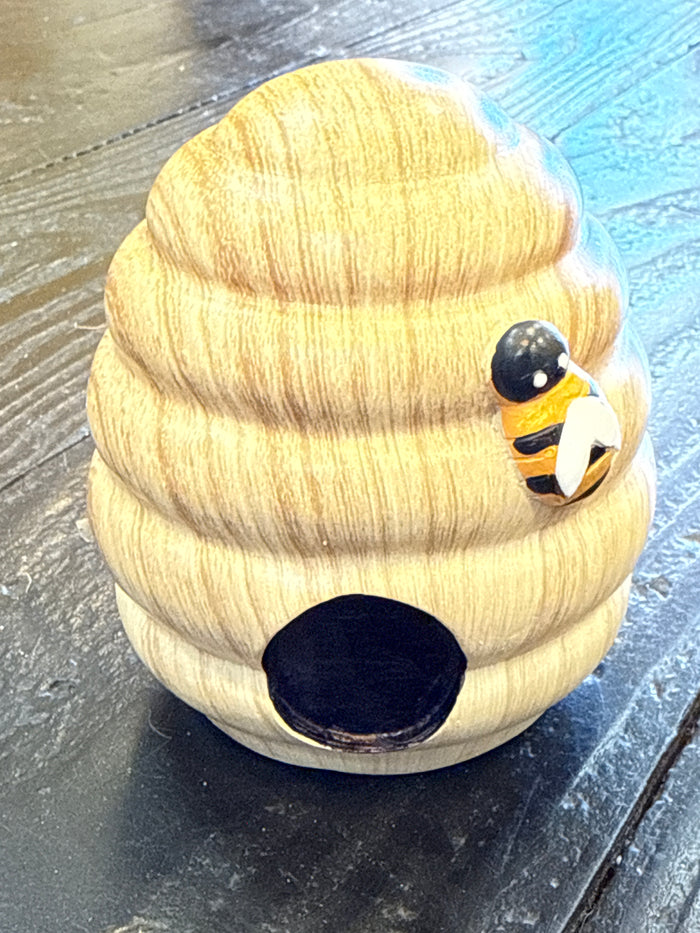 Small wood beehive