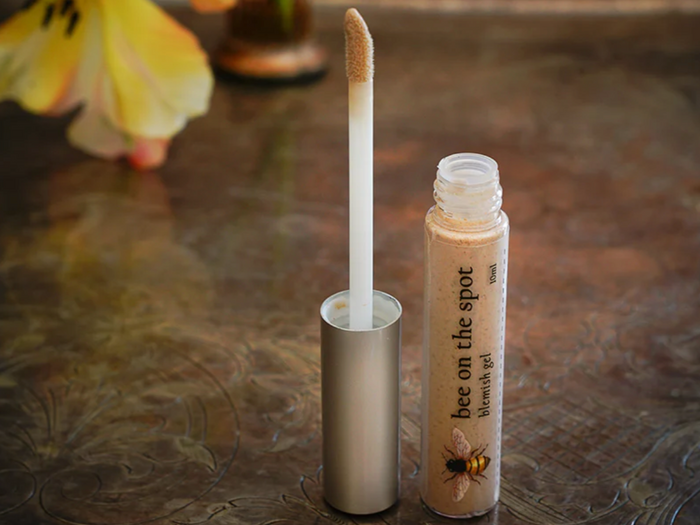"Bee On the Spot" Acne Gel