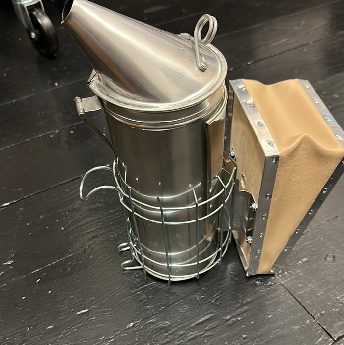 Smoke Cloud Beekeeping Smoker 7" w/Shield