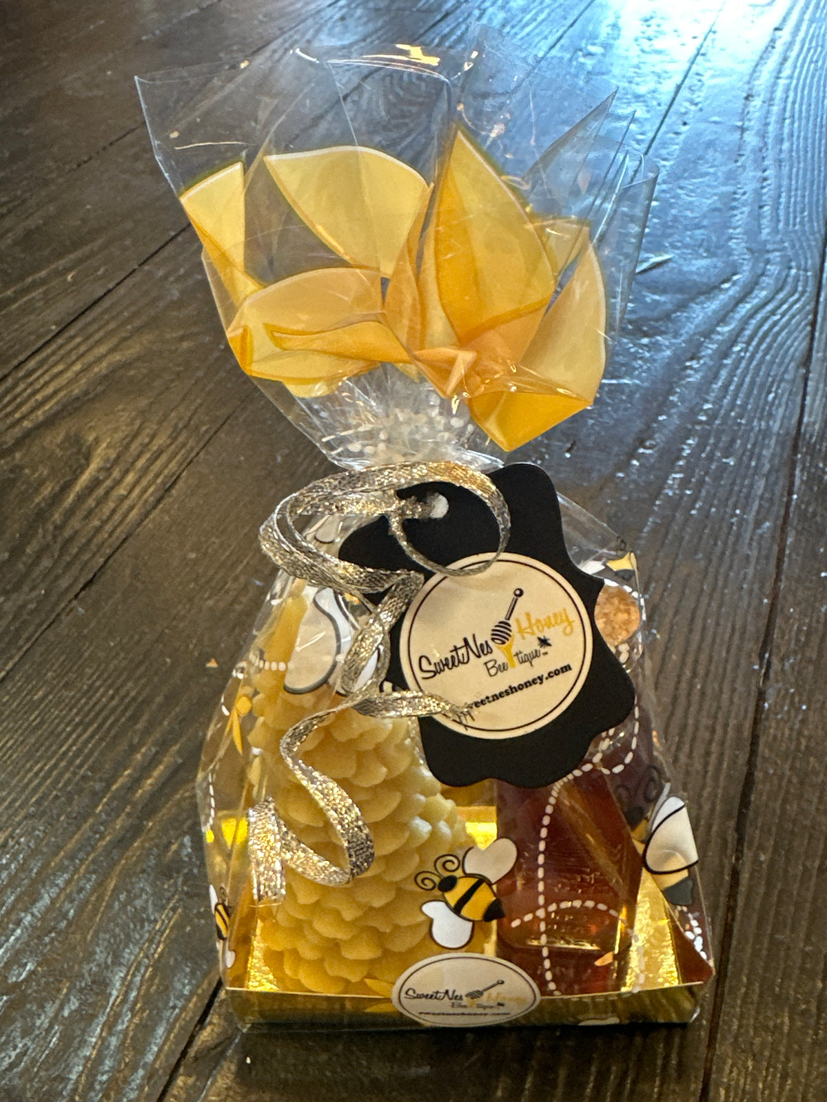 Christmas Tree Candle & Honey Gift Bag