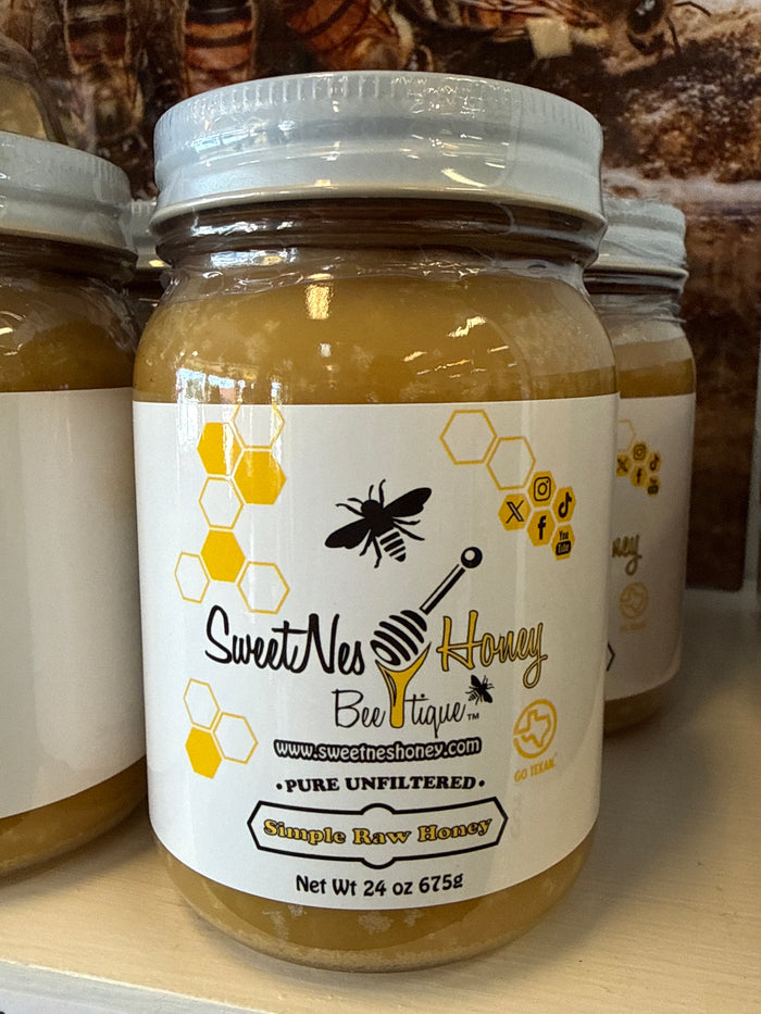 SIMPLE Raw Honey Pure and Unfiltered Texas Honey - Local - 24oz 1pint Glass Jar
