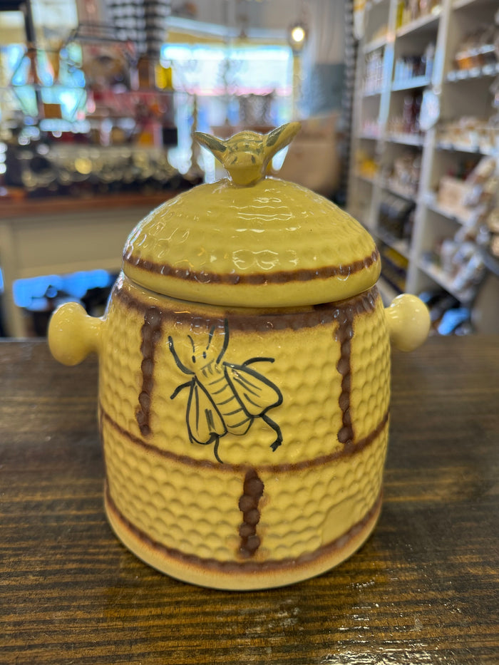 Honey Pot with Honeycomb