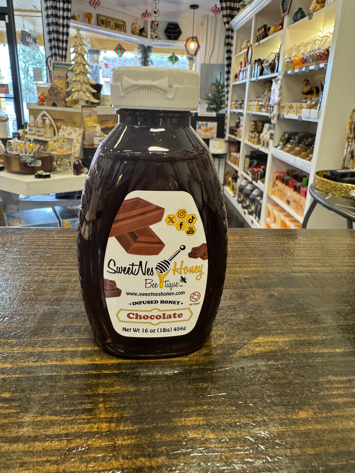 Chocolate Infused Honey (16oz)