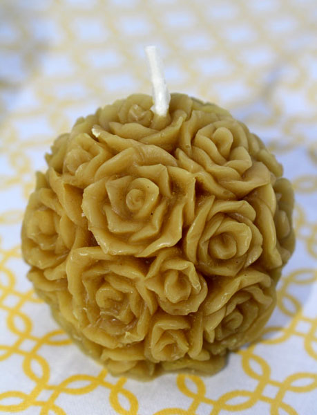 "Rose Bouquet" 100% Pure Beeswax Rose Ball Candle
