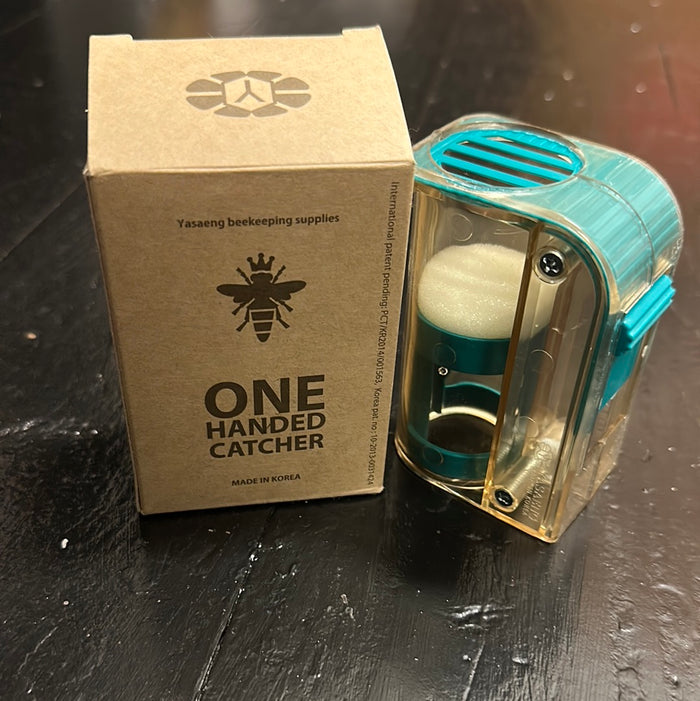 One-Handed Queen Catcher