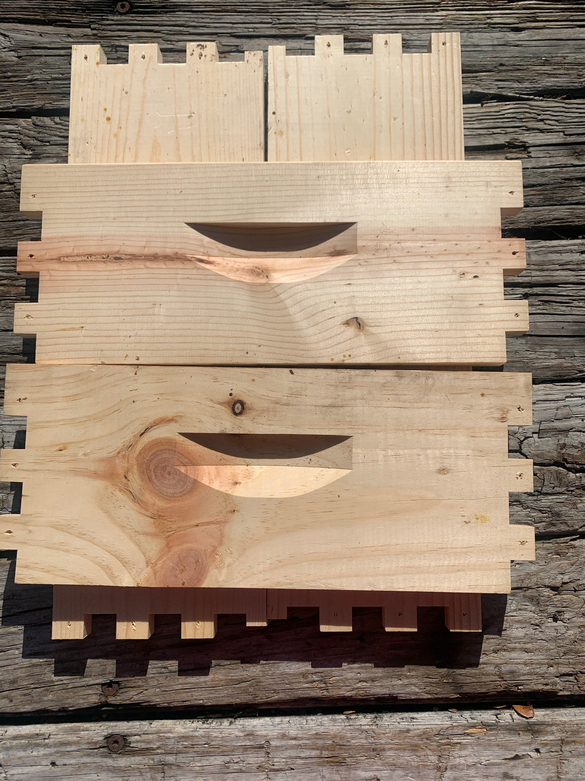 Unassembled Commercial Grade Pine Wood MEDIUM Super 6 5/8" - 10 Frame